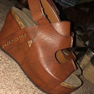 Brown wedges